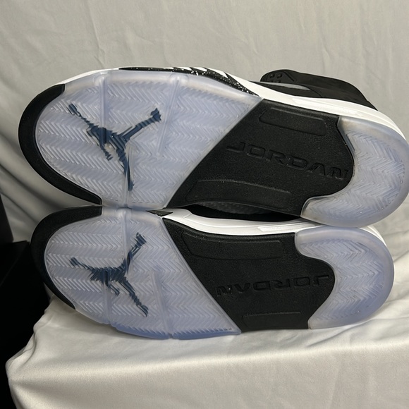 Jordan retro 5 moonlight - Picture 3 of 4